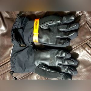 The north face gore Tex gloves size M